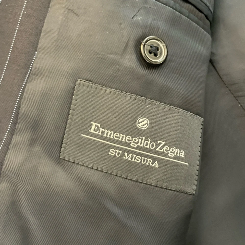 Ermenegildo Zegna Vintage 3-Button Pinstripe Trofeo Wool Jacket in Navy 44‎ L